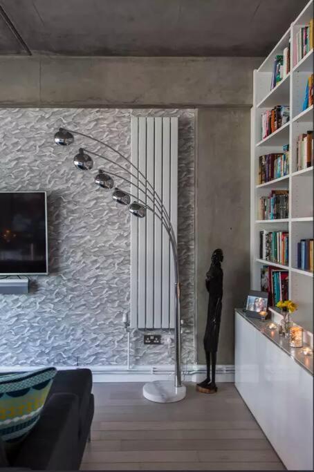 Canal-Side Apartment In Shoreditch London Luaran gambar