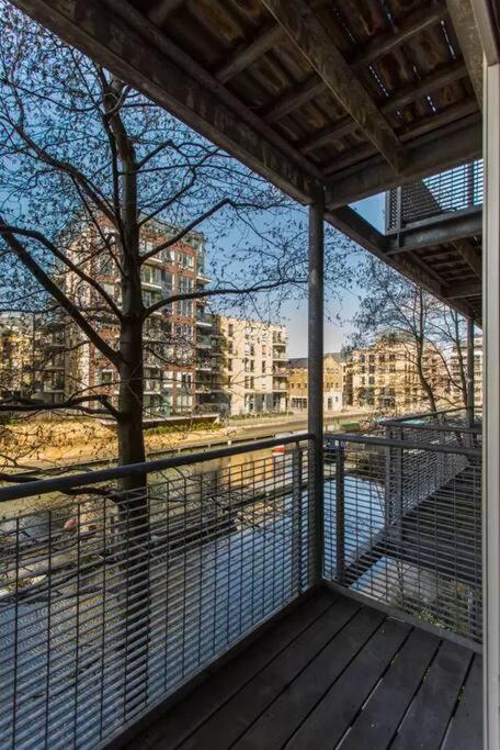 Canal-Side Apartment In Shoreditch London Luaran gambar